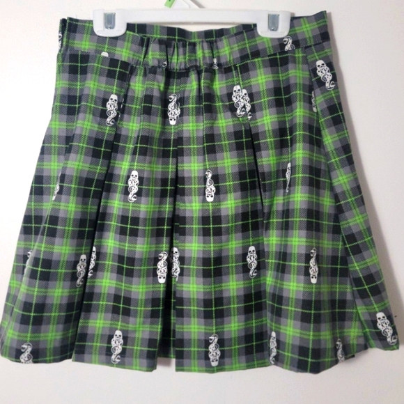 Harry Potter Dark Mark Death Eater  Plaid Skirt, NWOT, size small - Picture 2 of 4